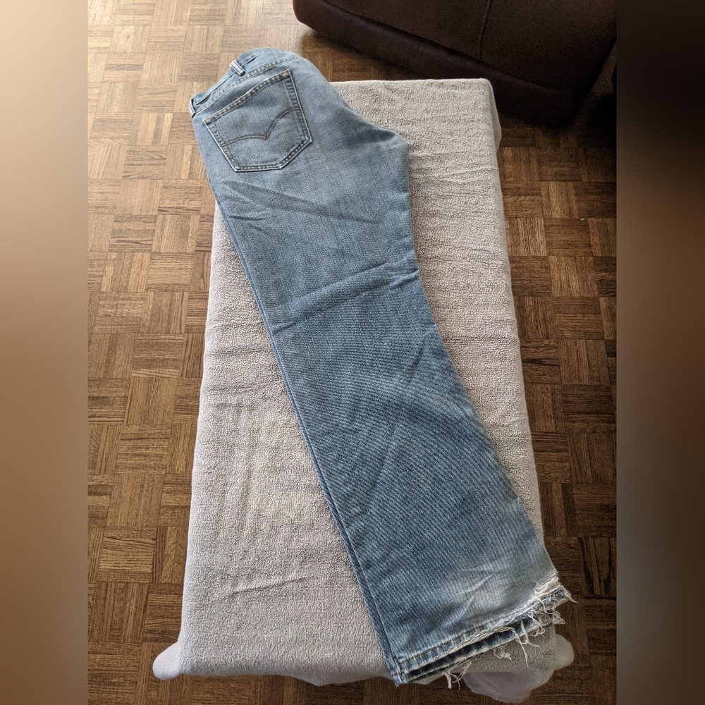 Men's Levi Jeans - Picture 6 of 7